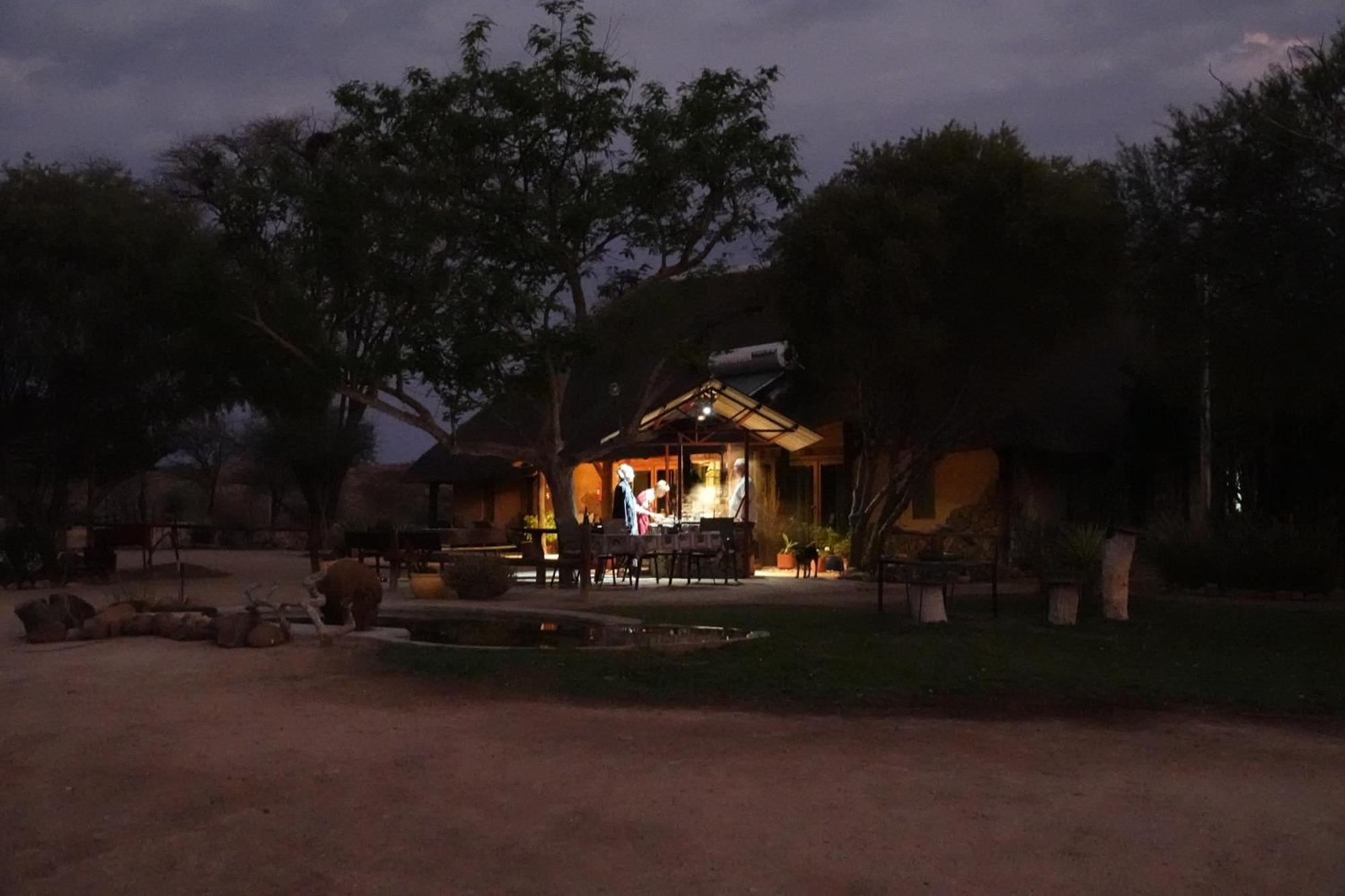 Camp Mara 호텔 오마루루 외부 사진
